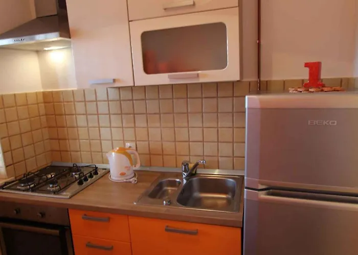 One-bedroom Near Sea 2 *