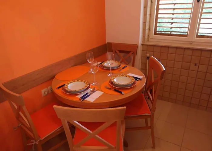 One-bedroom Near Sea 2 Malinska