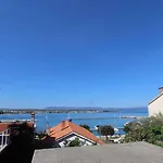One-bedroom Near Sea 2 *
