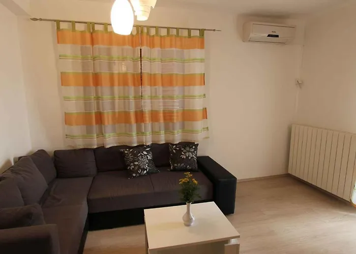 One-bedroom Near Sea 2 Lejlighed Malinska