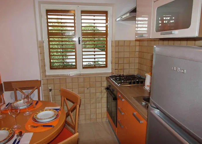 Lejlighed One-bedroom Near Sea 2
